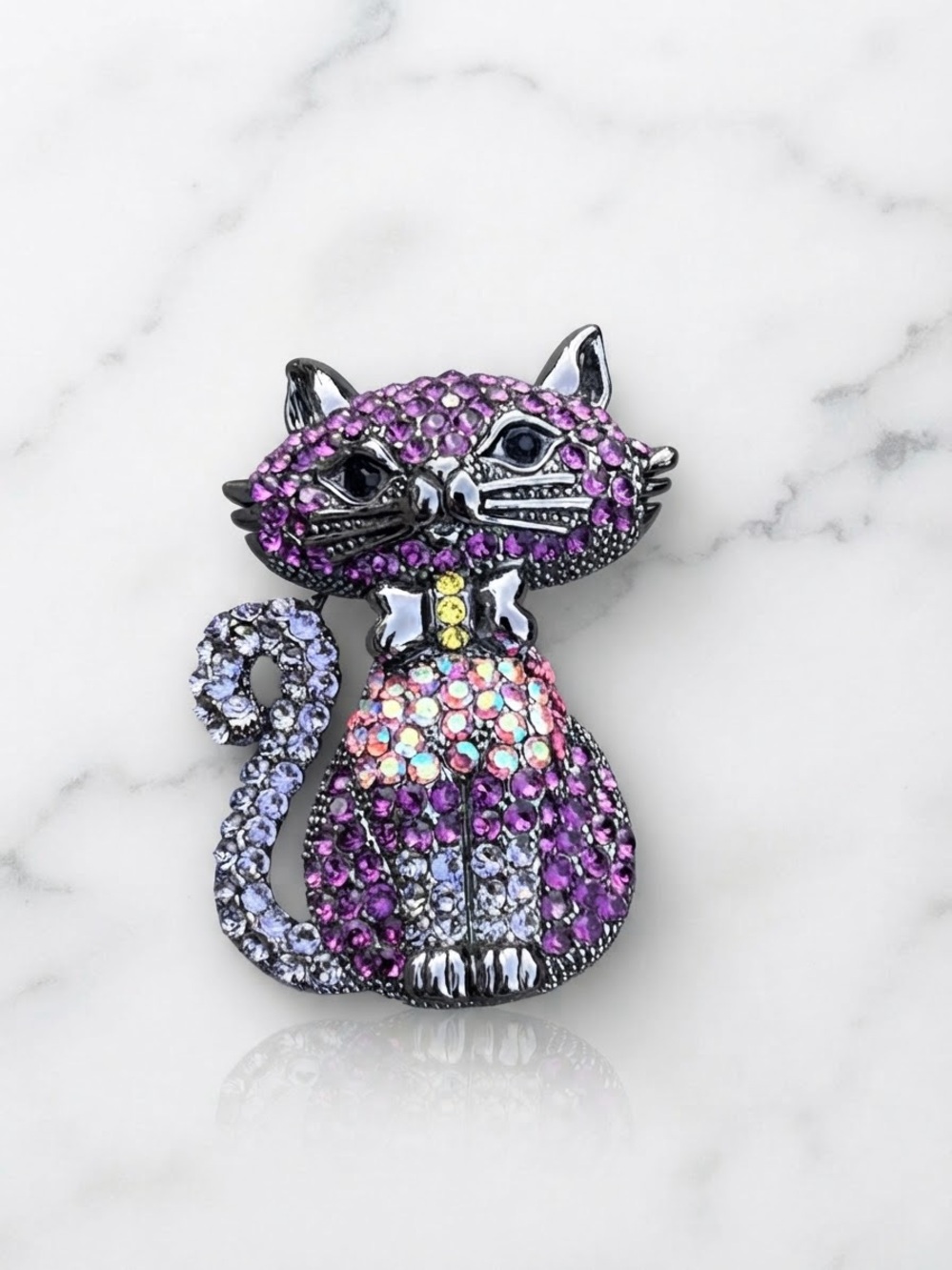 Sparkly Crystal Purple Cat Rhinestone Pin Brooch Gunmetal